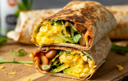 Fitness recept: gyors reggeli burrito babbal, avokádóval és tojással